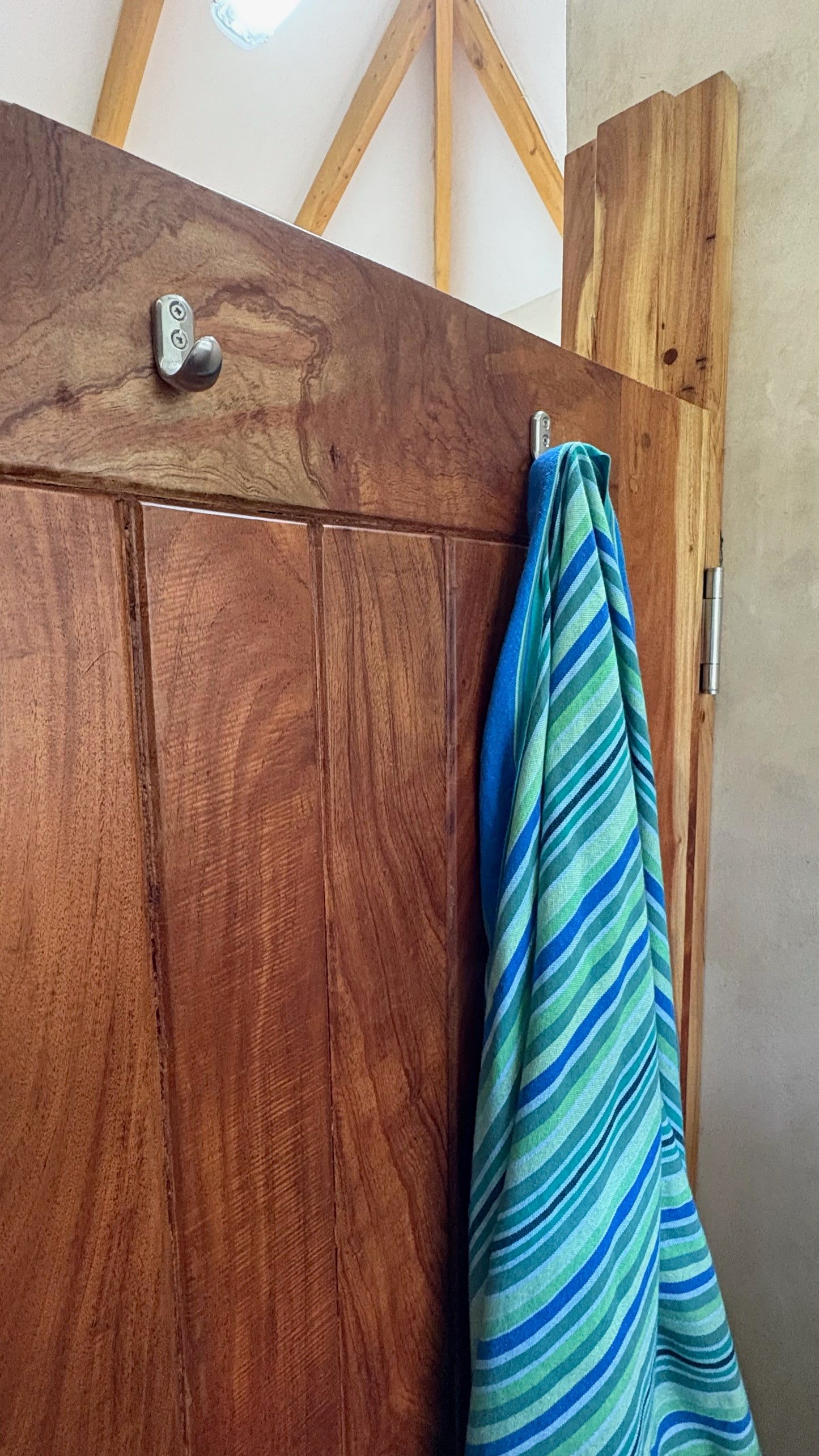 COAT HOOK PRECISION CAST