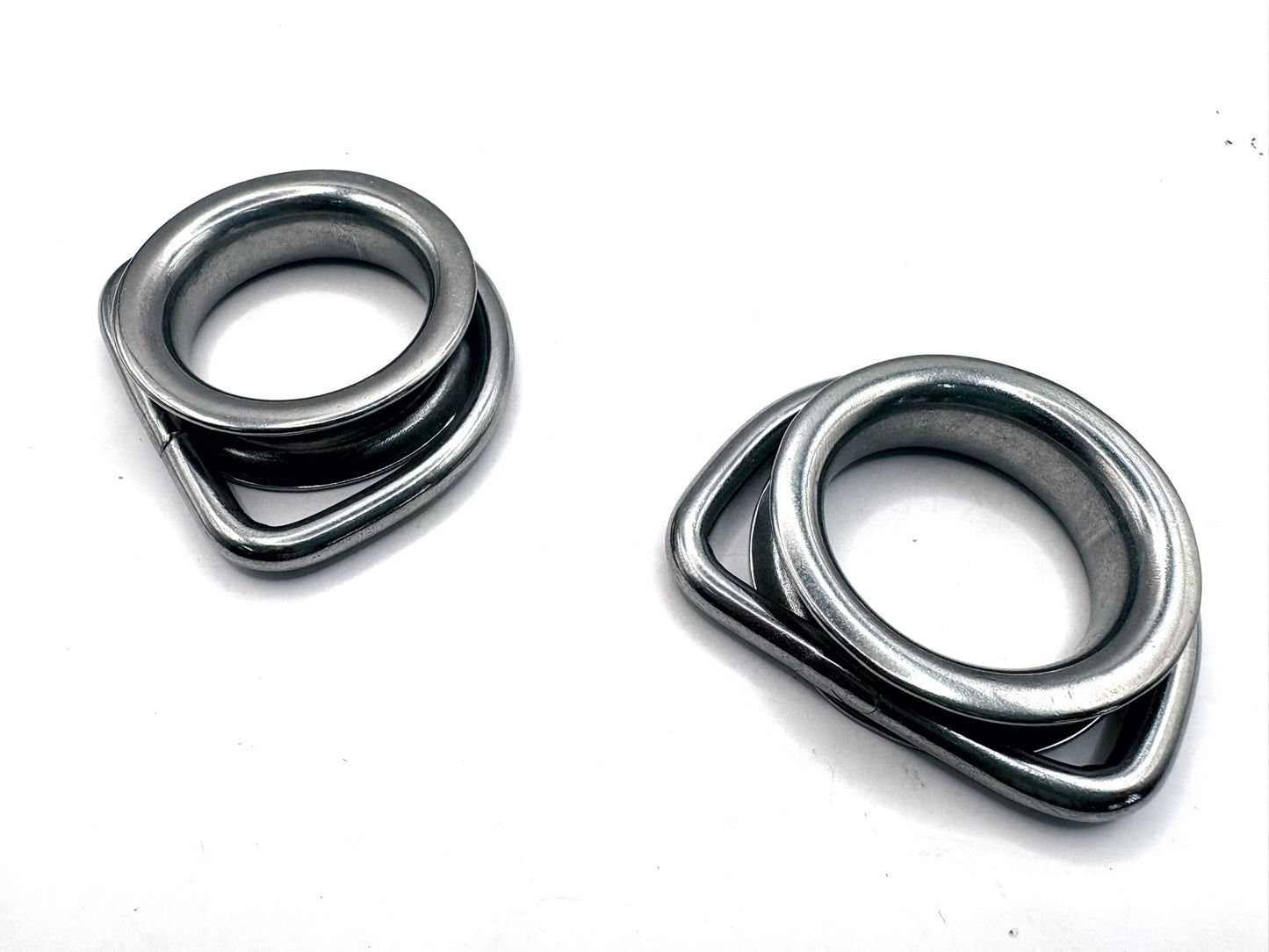 D Ring with Thimble