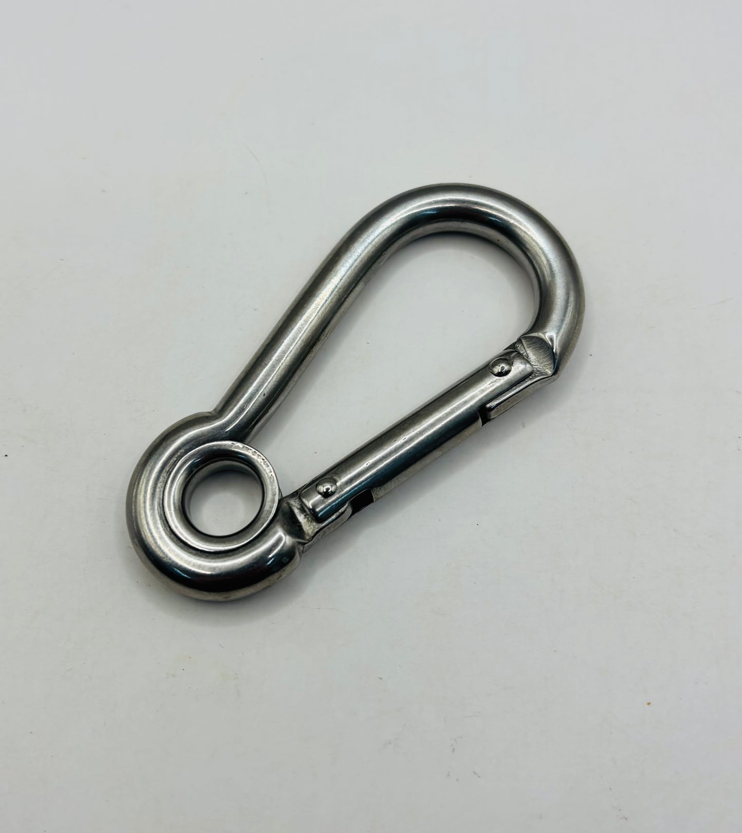 Shackle with Eyelet - Wide Opening